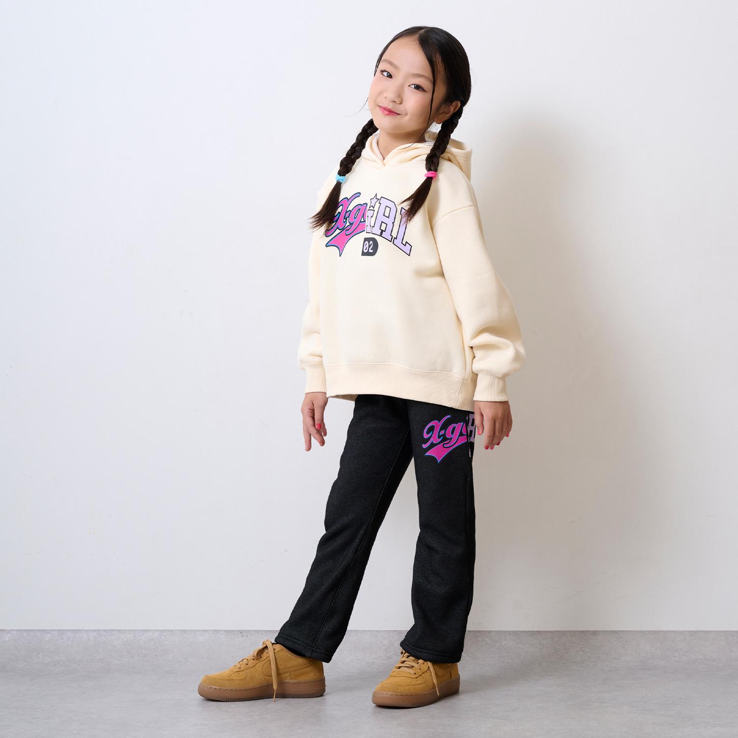 ロゴ裏起毛パーカー+裏起毛カットデニムパンツセット