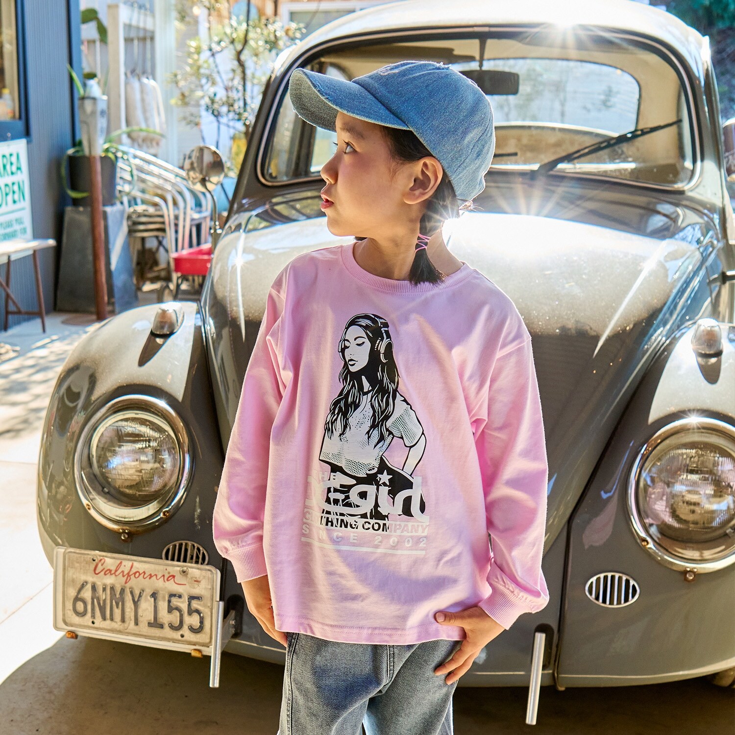 スケボーガールイラスト 長袖Tシャツ