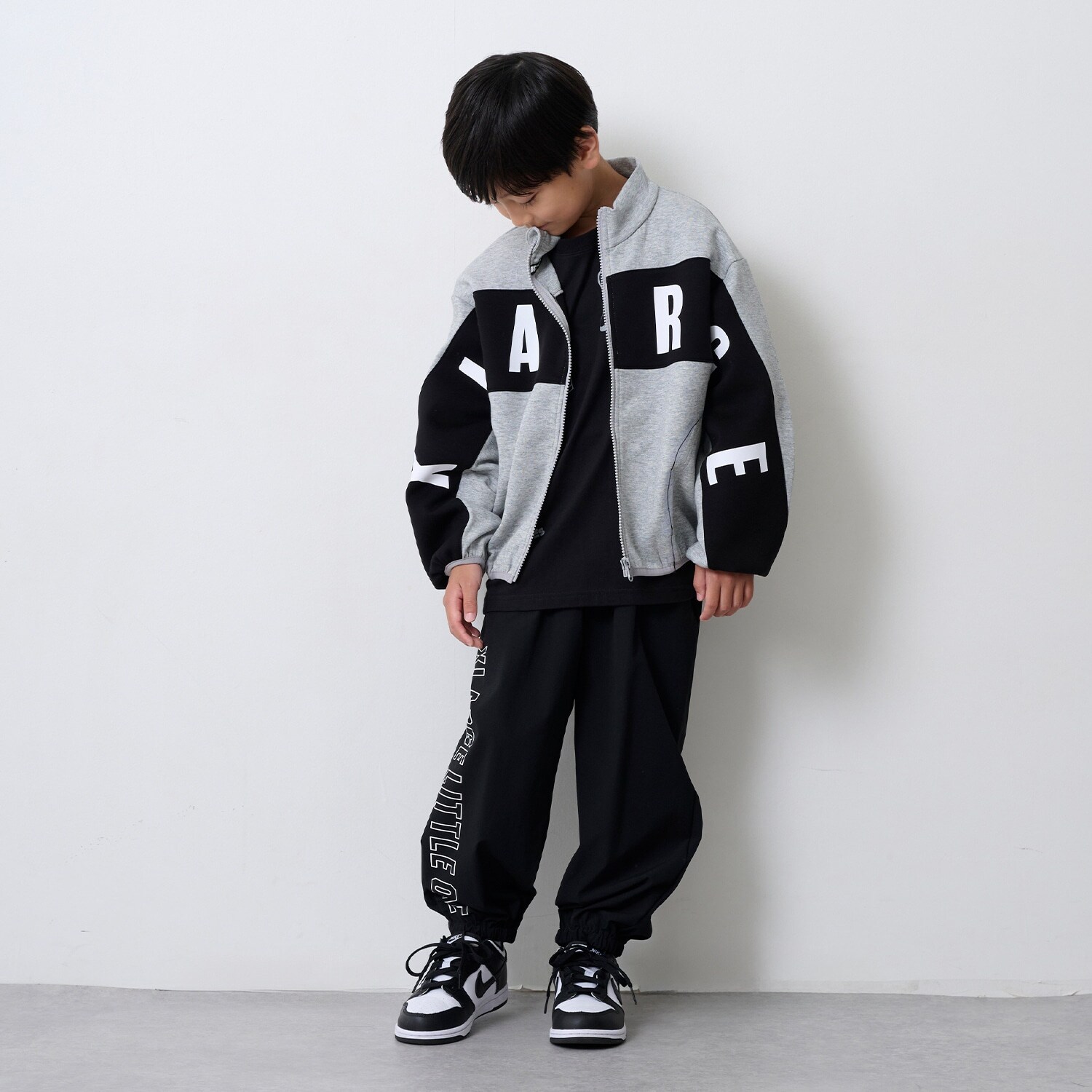 シャカシャカイージーパンツ