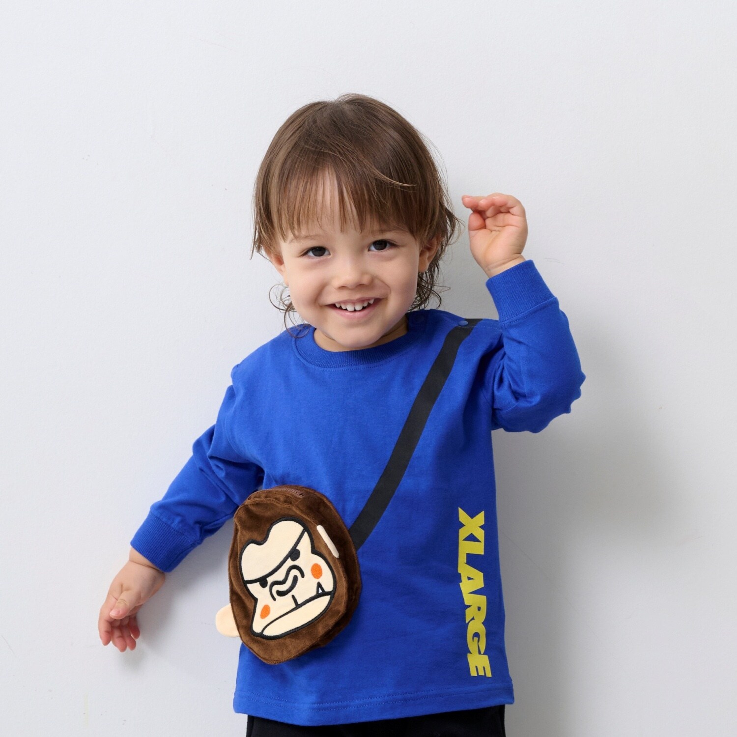 ファニーゴリラポーチ長袖Tシャツ