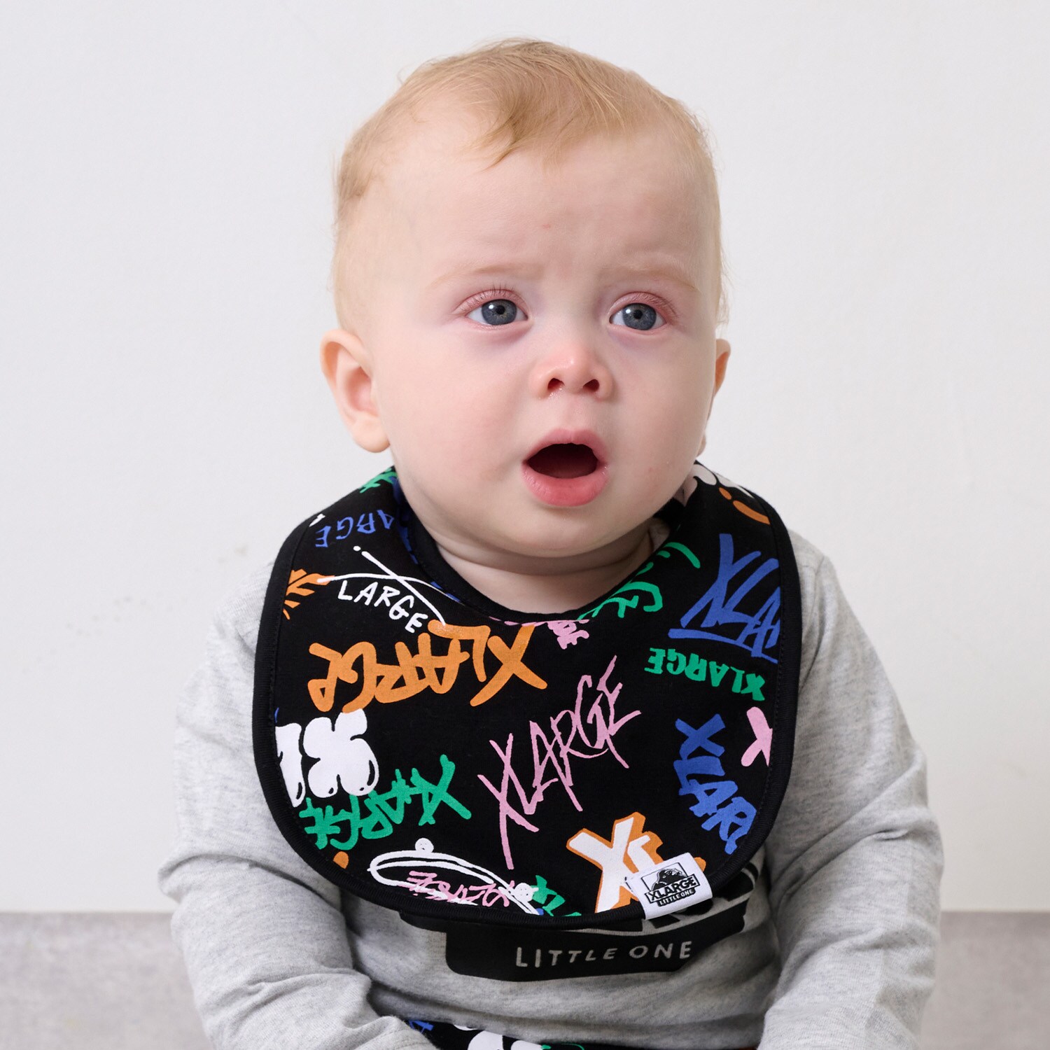 グラフィティ総柄スタイ