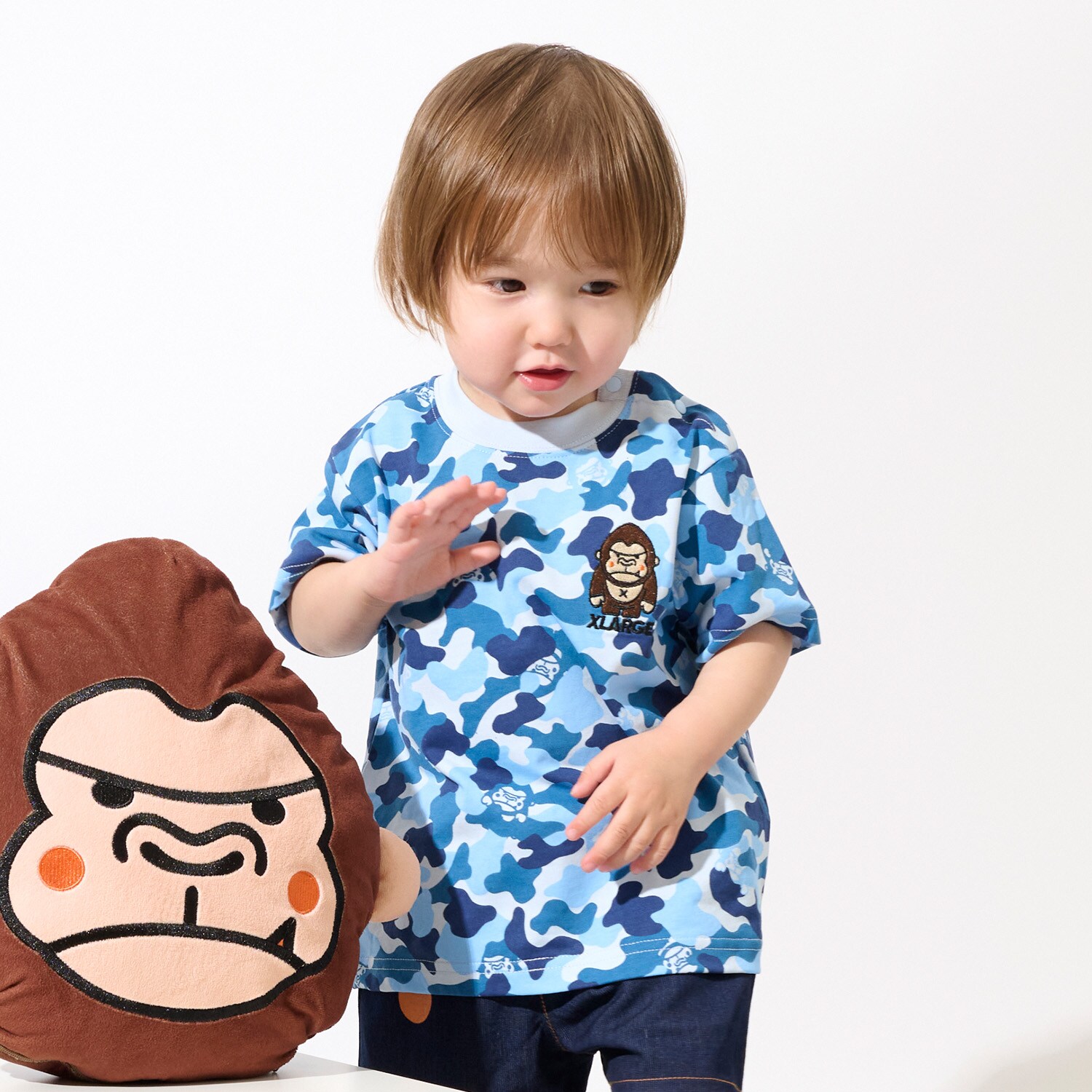 ファニーゴリラカモ総柄 半袖Tシャツ