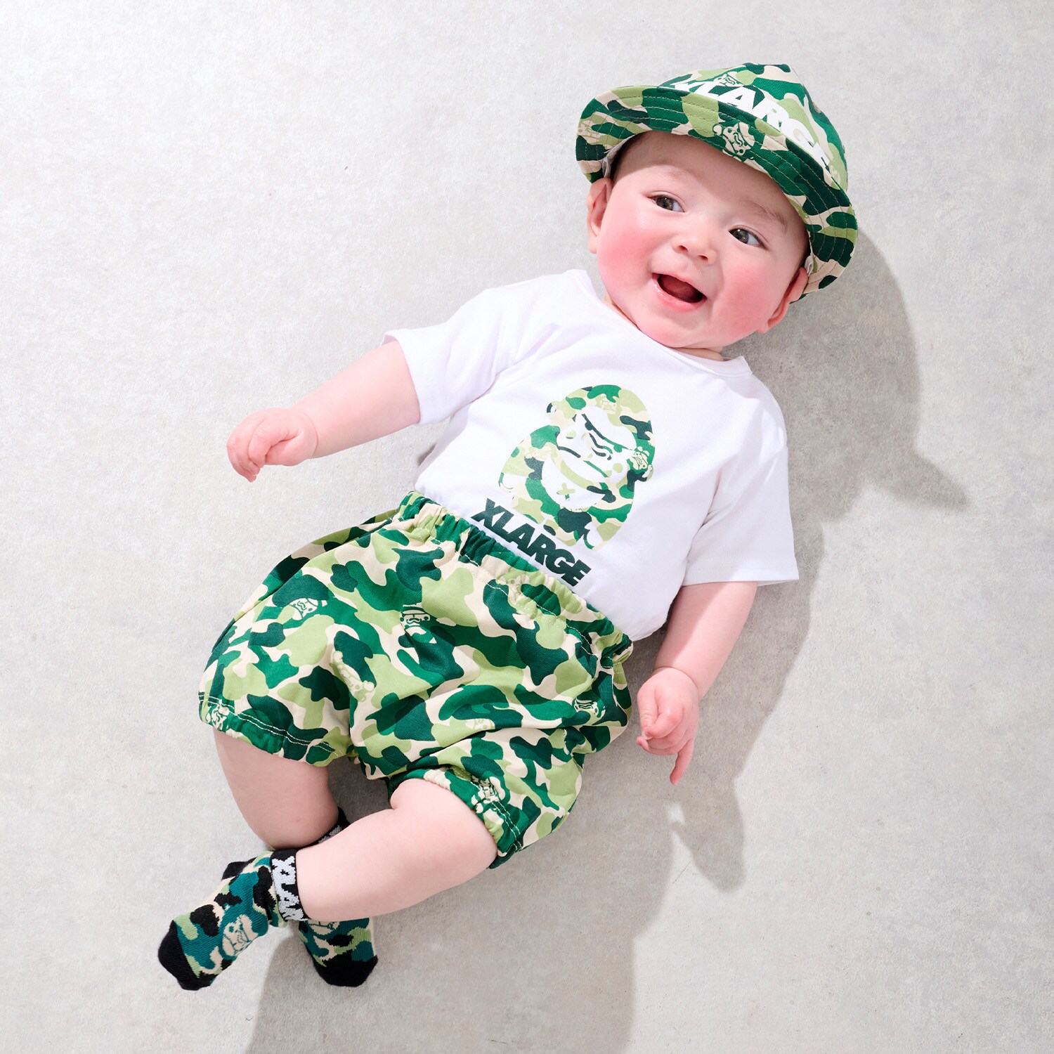 ファニーゴリラカモ総柄 ベビー半袖セットアップ