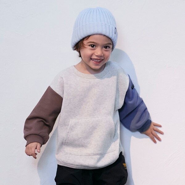 マルチ配色トレーナー