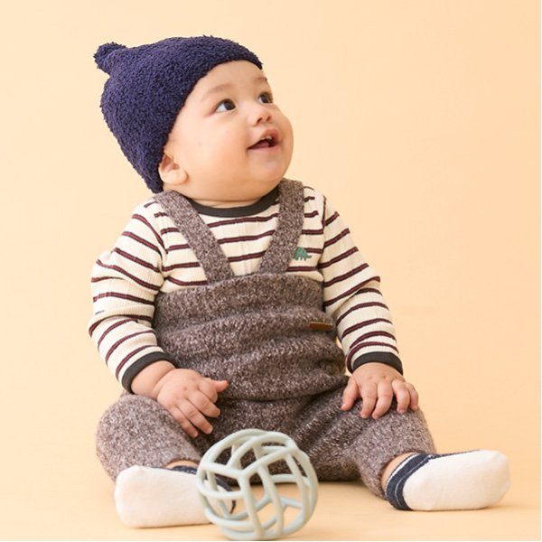 サスつきニットパンツ