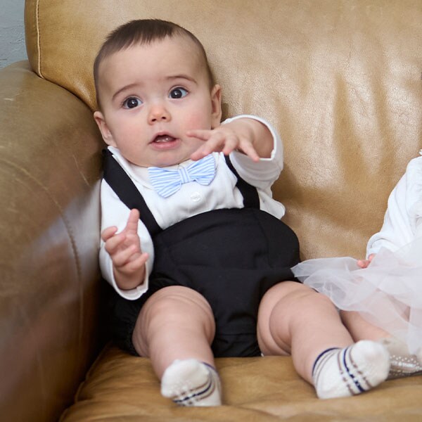 ネクタイ付きロンパース＋パンツセット