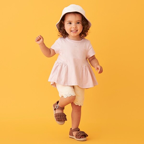 裾レースカットパンツ