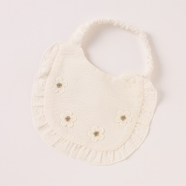 お花モチーフつきスタイ