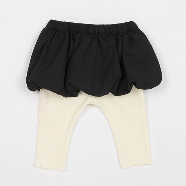 レギンスつきバルーンスカート