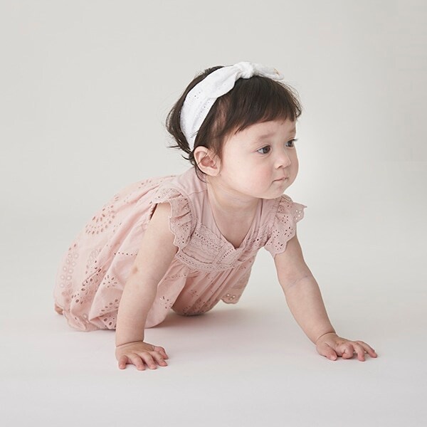 【リンク】レース刺しゅうロンパース