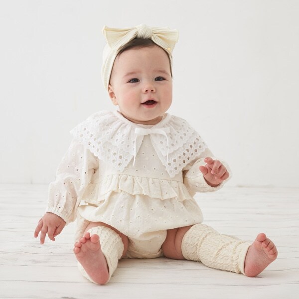 襟付きレースロンパース