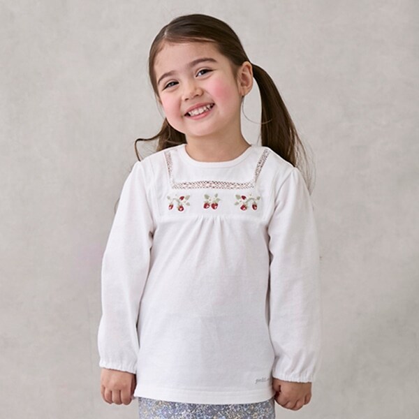 いちご刺しゅう長袖T