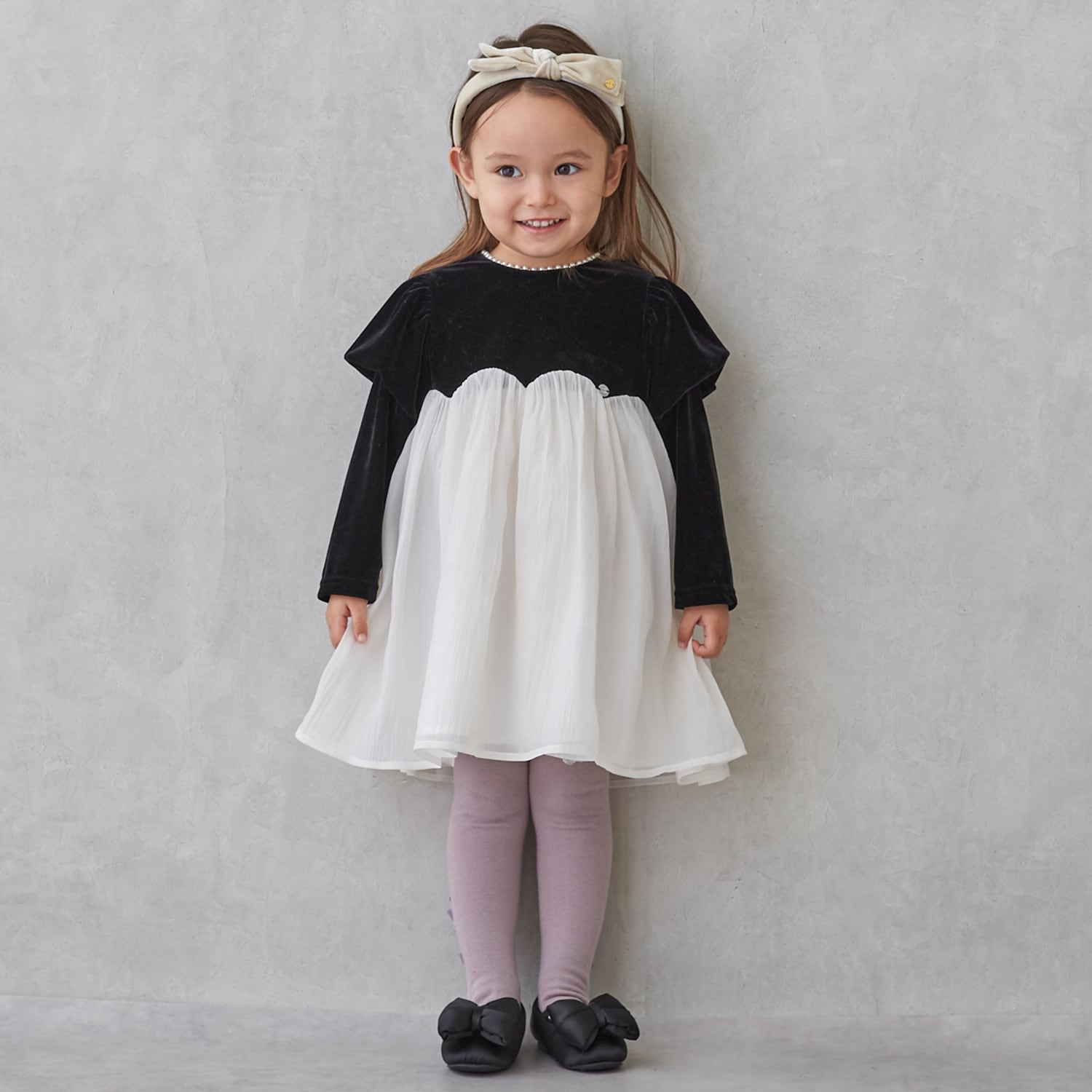 パフ袖シフォンワンピース