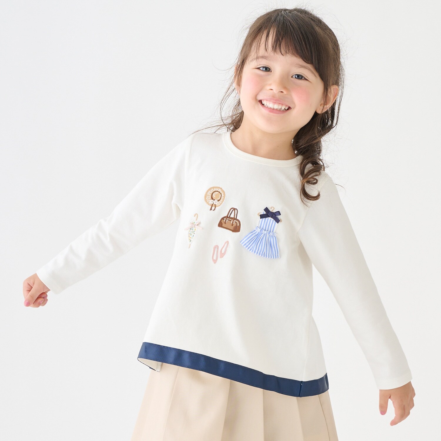 お洋服モチーフ長袖Tシャツ