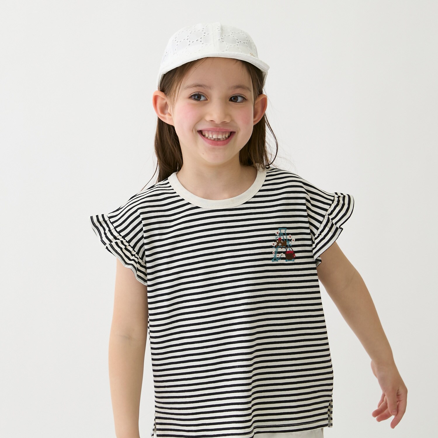 【プティプラ】アルファベット袖フリルTシャツ