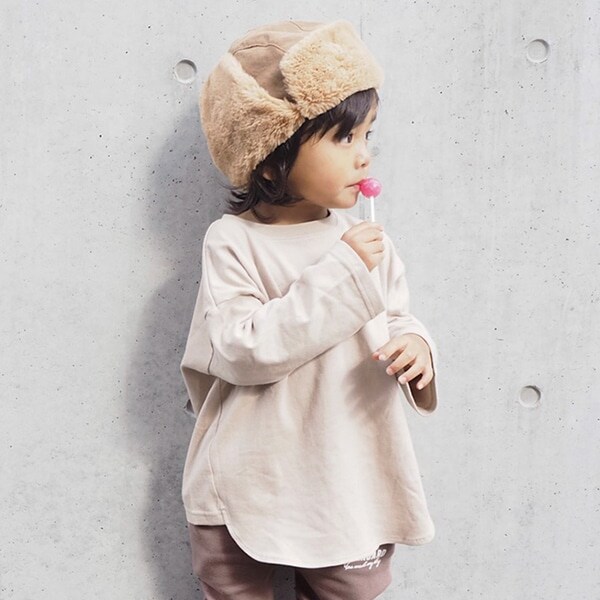 カーブ裾無地ロング丈Tシャツ