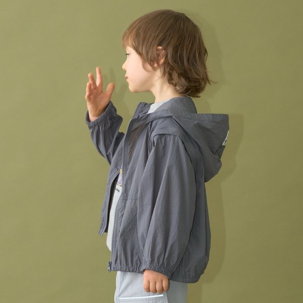 【ベストにもなる2way】シアーウィンドブレーカー