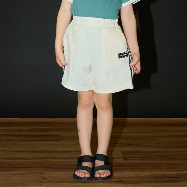 トラックタック4分丈パンツ