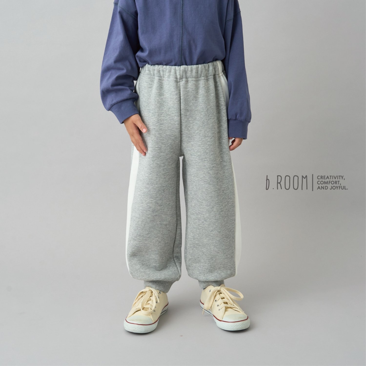 【デイリースタンダードウェアシリーズ】【吸水速乾】ゆったりシルエットのサイドラインスウェットパンツ