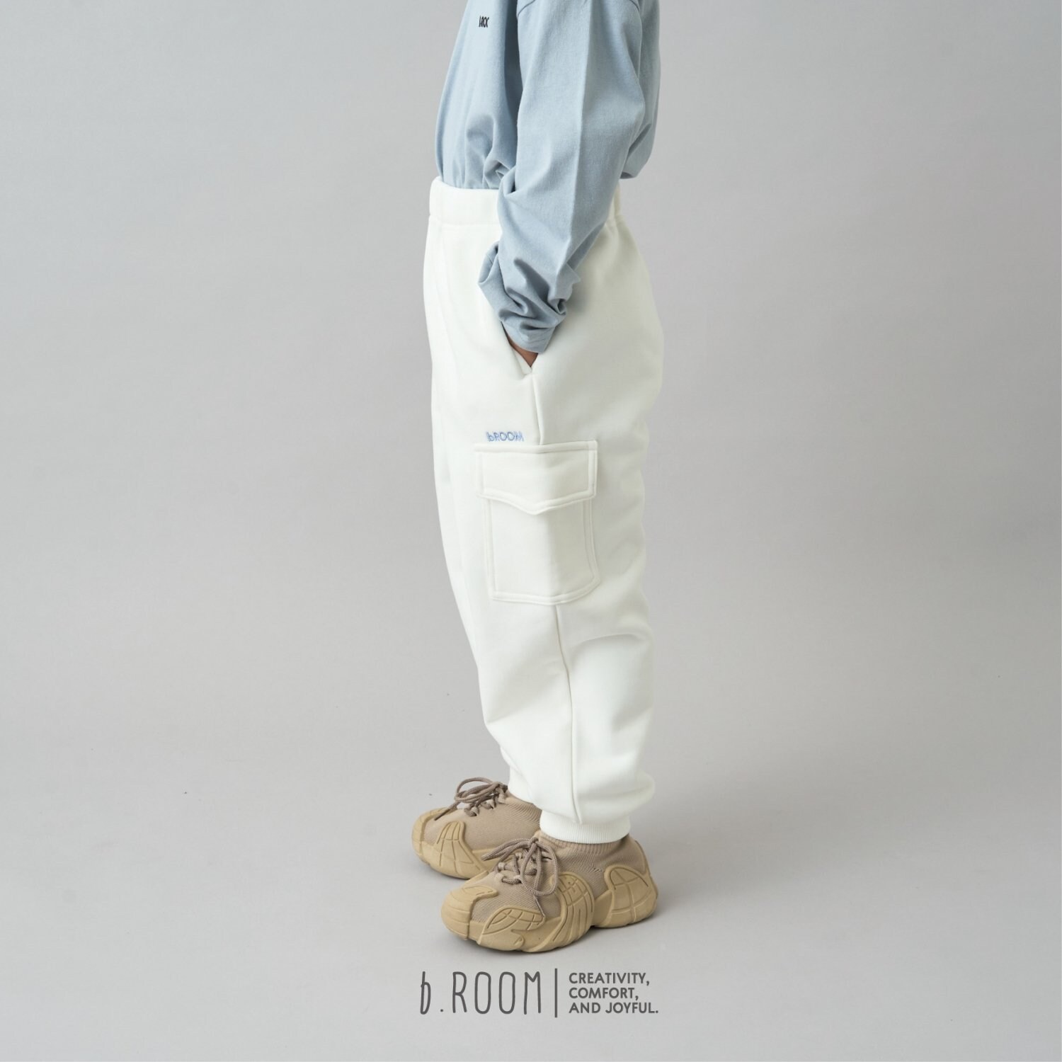 【デイリースタンダードウェアシリーズ】【吸水速乾】ゆったりシルエットのカーゴスウェットパンツ