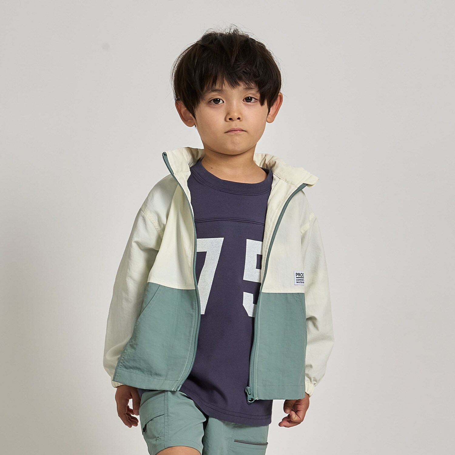 【スクール対応】【撥水・防汚・耐久・UV】収納袋付マウンテンパーカー(反射シート付き)