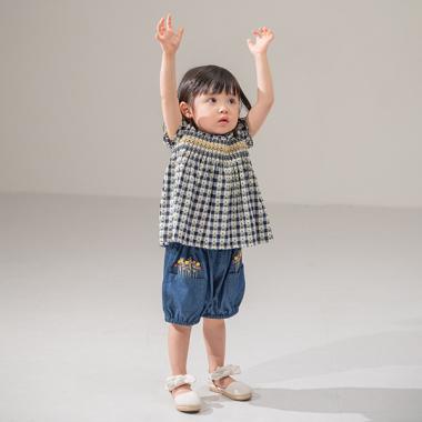 ハンドシシュウパンプキンパンツ