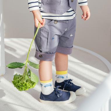 クジラシシュウハーフパンツ