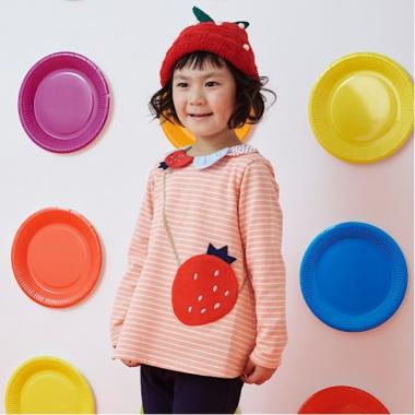 いちごポシェットトレーナー