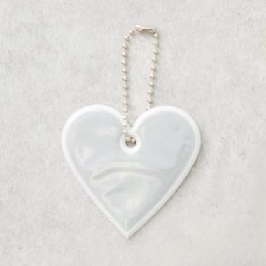 ピカッとあんしんハートリフレクターチャーム