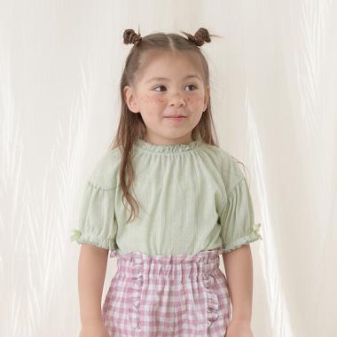 衿フリルギャザーパフスリーブリボントップス