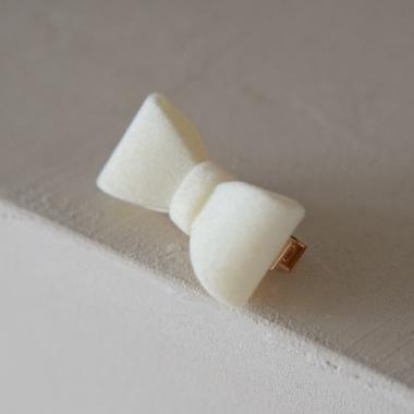 ベロア調リボンヘアクリップ