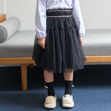 ギャザーたっぷりチュールスカート