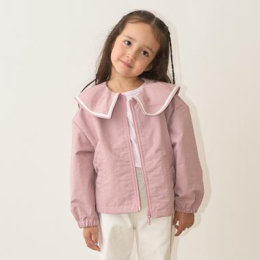 フリルカラーウィンドブレーカー