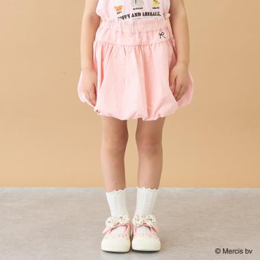 ふわっと広がるバルーンスカート