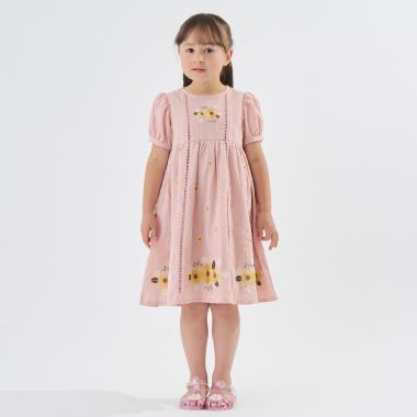 【予約/6月下旬～7月上旬入荷予定】ひまわり刺しゅうワンピース