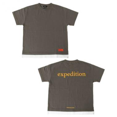 天竺・接触冷感ドロップショルダーロゴプリントフェイクレイヤード半袖Tシャツ