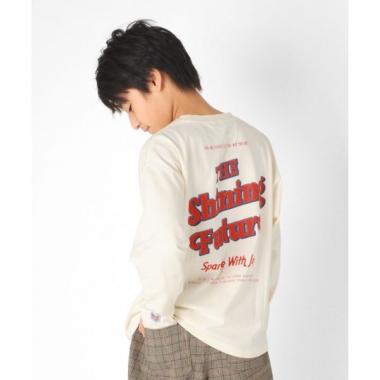 ミドルウエイト天竺・USAコットンドロップショルダーレトロロゴバックプリント長袖Tシャツ