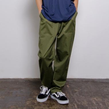 【大人向けサイズあり】ストレッチツイル・ベイカーパンツ