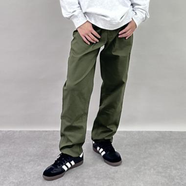 綿ポリストレッチツイル・スリムパンツ（ウエストアジャスター付き）