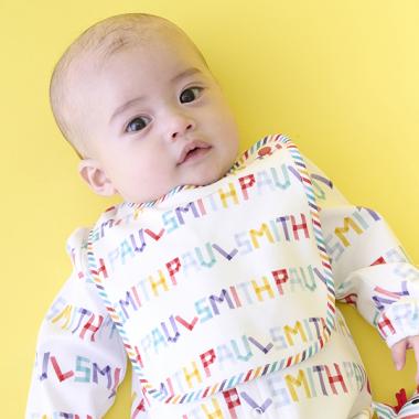 ロゴ総柄スタイ