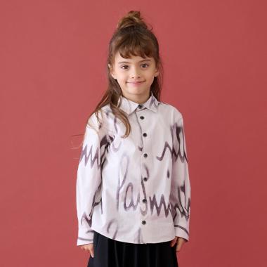 スプレーロゴ長袖シャツ