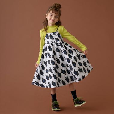 フラワープリントジャンパースカート