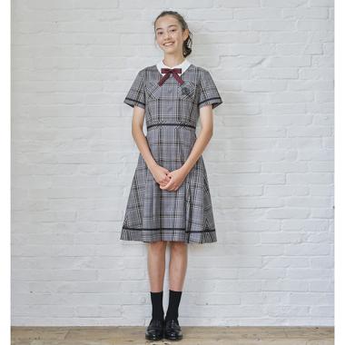 *半袖衿付きワンピース