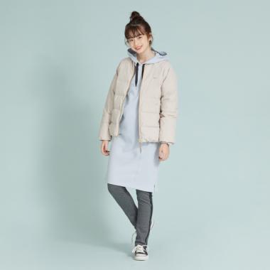 収納袋つきダウン入りライトジャケット