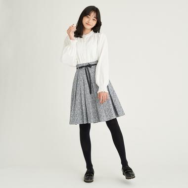 リバティファブリックタックスカート