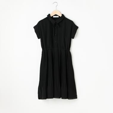 プリーツシフォンワンピース