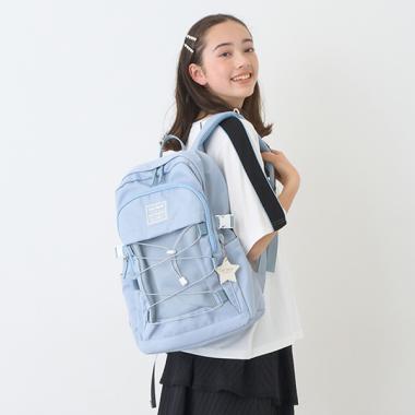 チャームつきカジュアルリュック