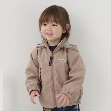 ロゴ柄リバーシブルウィンドブレーカー