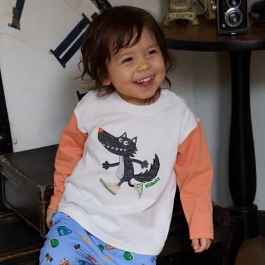 スニーカーオオカミ長袖Tシャツ