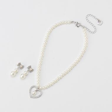 キラキラパール　ネックレス＆イヤリングセット